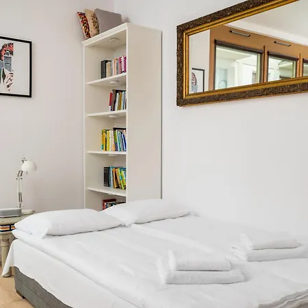Apartment Bonifraterska Centre